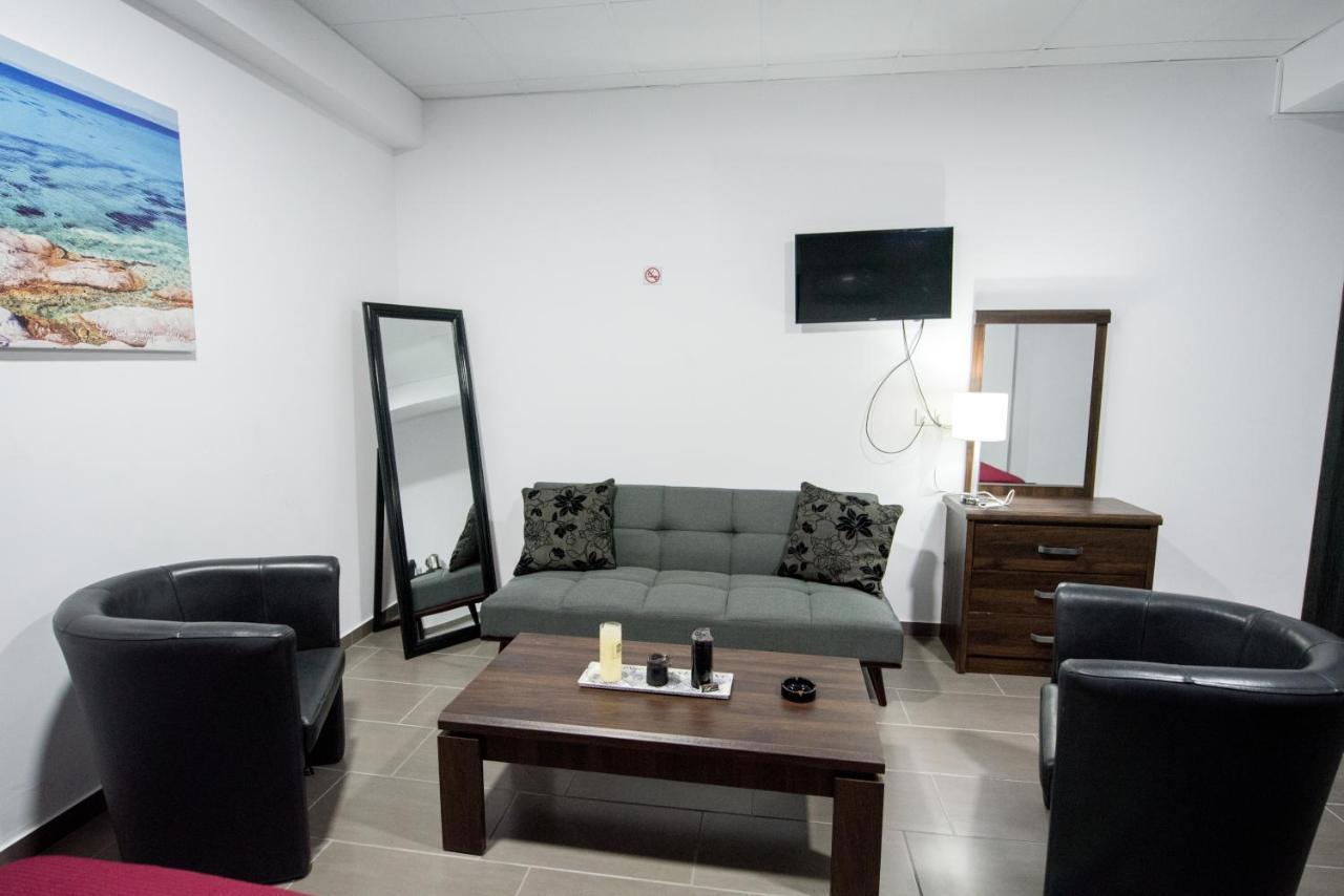Central Luxury Studios Ayia Napa Exteriör bild