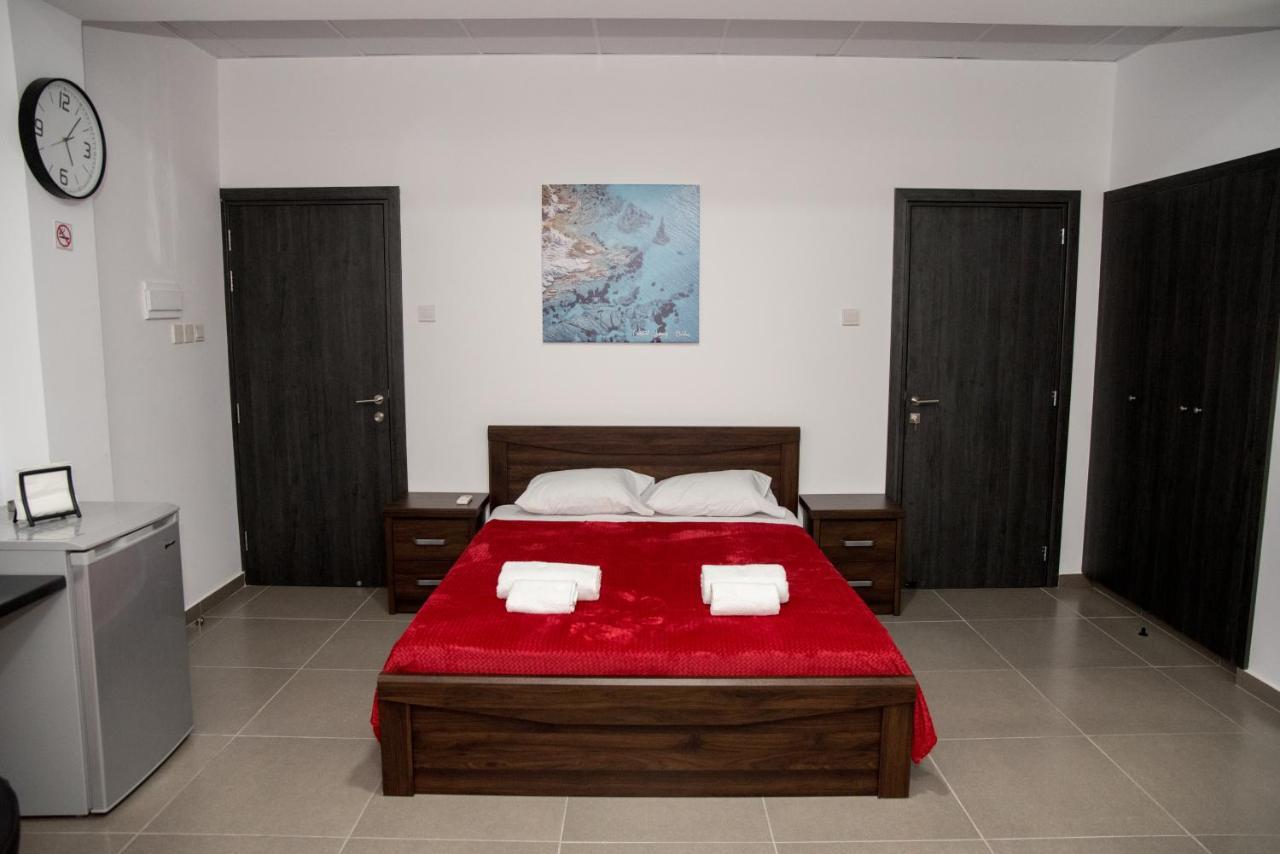 Central Luxury Studios Ayia Napa Exteriör bild